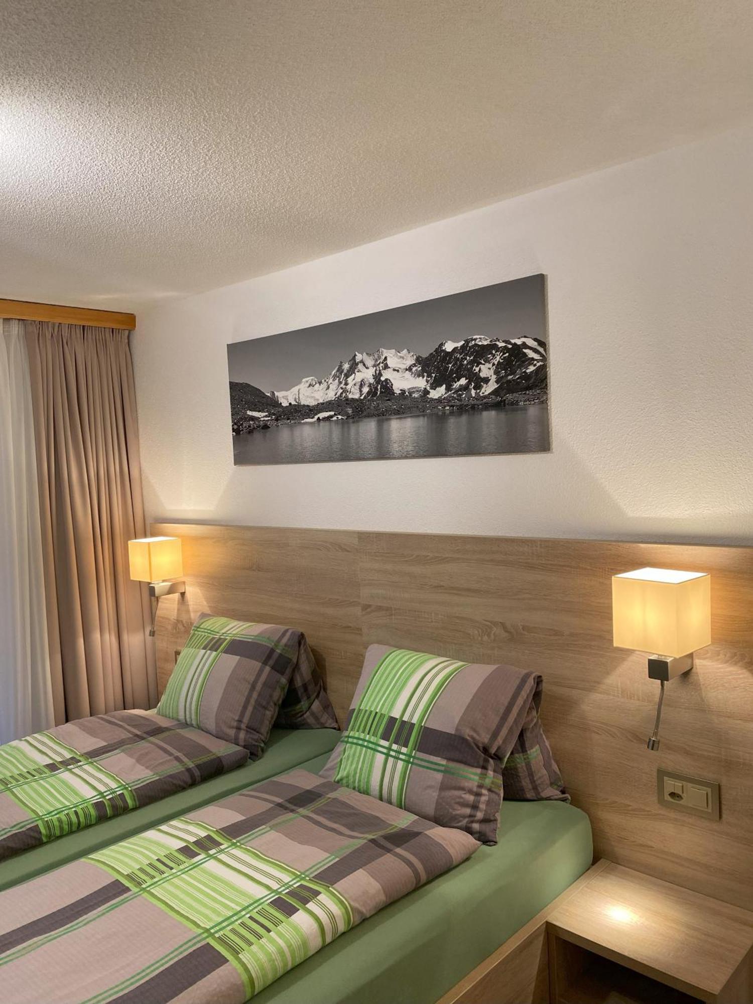 Apartments Arcadia Saas-Grund Exterior photo